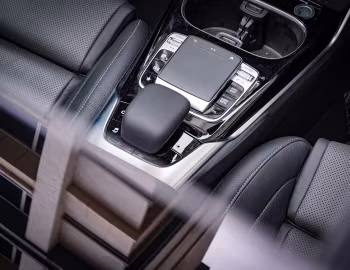 Інтер'єр Mercedes-AMG A 35 4MATIC Aerodynamic Package [Taiwan] (W177) '2019–22