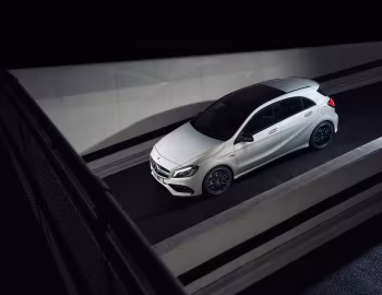 Mercedes-AMG A 45 4MATIC [UK-spec] (W176) '2015–18