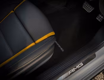 Intérieur Mercedes-AMG A 45 S 4MATIC+ Aerodynamic Package [UK-spec] (W177) '2023–pr.