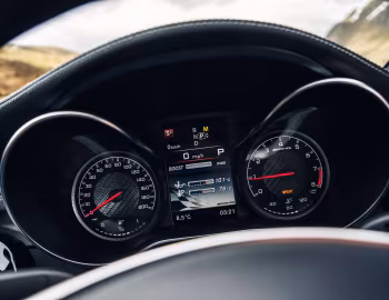 Painel Mercedes-AMG C 63 Estate [UK-spec] (S205) '2015–18