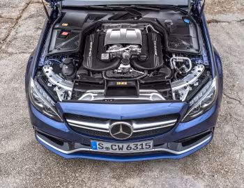 Sob o capô Mercedes-AMG C 63 S [Worldwide] (W205) '2014–18