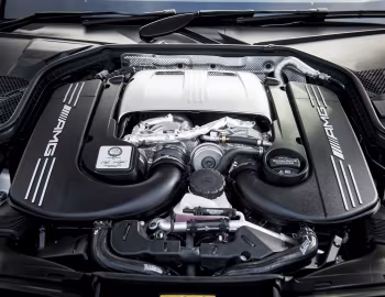 Bajo el capó Mercedes-AMG C 63 S Cabriolet [UK-spec] (A205) '2016–18