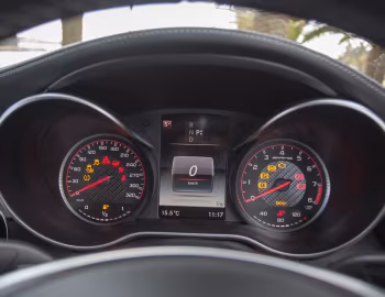 Painel Mercedes-AMG C 63 S Coupé [Australia] (C205) '2016–18
