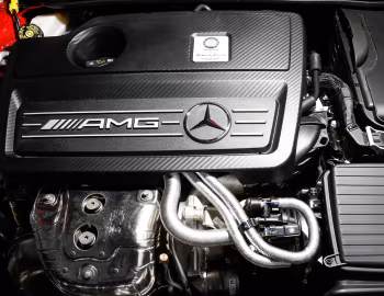 Sob o capô Mercedes-AMG CLA 45 4MATIC Shooting Brake [Australia] (X117) '2015–16