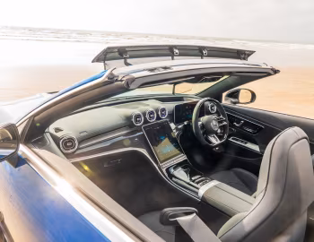 Intérieur Mercedes-AMG CLE 53 4MATIC+ Cabriolet [UK-spec] (A236) '2025–pr.