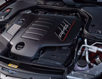 Sob o capô 2019–20 Mercedes-AMG E 53 4MATIC+ Cabrio [North America] (A238) '2018–20