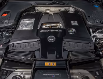 Bajo el capó 2018–20 Mercedes-AMG E 63 S 4MATIC+ [North America] (W213) '2017–20