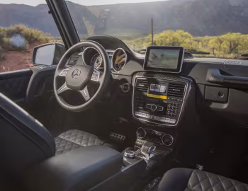 Interior 2016–18 Mercedes-AMG G 65 [North America] (Br.463) '2015–18