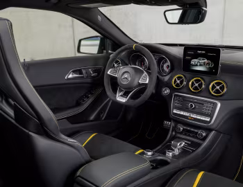Panel frontal 2018–20 Mercedes-AMG GLA 45 4MATIC "Yellow Night Edition" [North America] (X156) '2017–20