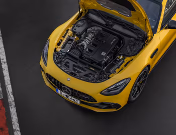 Sob o capô Mercedes-AMG GT 43 [Worldwide] (C192) '2024–pr.