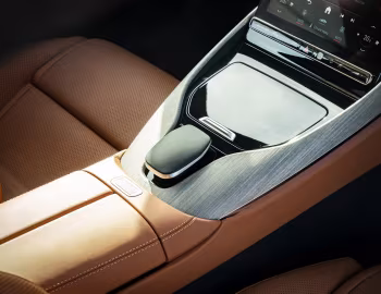 Інтер'єр Mercedes-AMG GT 55 4MATIC+ [UK-spec] (C192) '2024–н.ч.