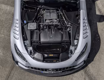 Bajo el capó Mercedes-AMG GT Black Series [Worldwide] (C190) '2020–23