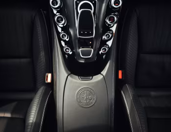 Интерьер Mercedes-AMG GT C [UK-spec] (C190) '2017–18