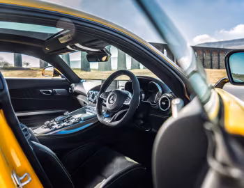 Interior Mercedes-AMG GT S [UK-spec] (C190) '2015–17
