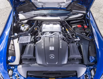 Bajo el capó Mercedes-AMG GT S Roadster [UK-spec] (R190) '2019–21