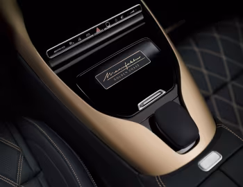 Intérieur Mercedes-AMG SL 63 4MATIC+ Manufaktur "Golden Coast" [Worldwide] (R232) '2024–pr.