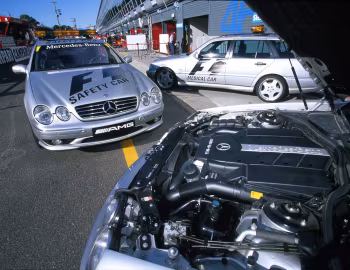 Mercedes-Benz CL 55 AMG F1 Safety Car, Mercedes-Benz E 55 AMG T-Modell F1 Medical Car