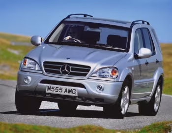 Mercedes-Benz ML 55 AMG [UK-spec] (W163) '2000–03