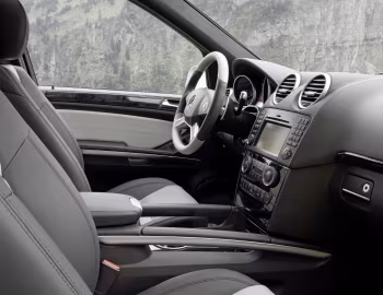 Interior Mercedes-Benz ML 63 AMG "10th Anniversary" (W164) '2009