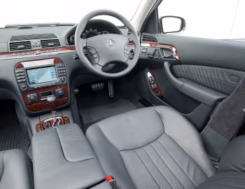 Інтер'єр Mercedes-Benz S 65 AMG [UK-spec] (W220) '2004–05