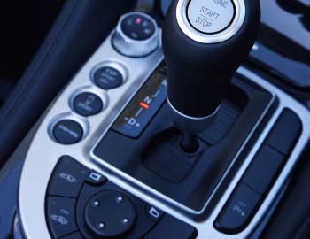 Інтер'єр Mercedes-Benz SL 63 AMG [UK-spec] (R230) '2008–11