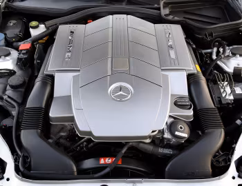 Sob o capô Mercedes-Benz SLK 55 AMG [UK-spec] (R171) '2004–08