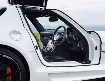 Інтер'єр Mercedes-Benz SLS 63 AMG Black Series [UK-spec] (C197) '2013