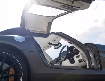 Інтер'єр Mercedes-Benz SLS 63 AMG GT [UK-spec] (C197) '2012–14