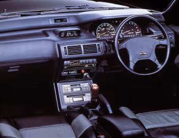 Торпедо Mitsubishi Galant AMG (E33A) '10.1989–10.1990