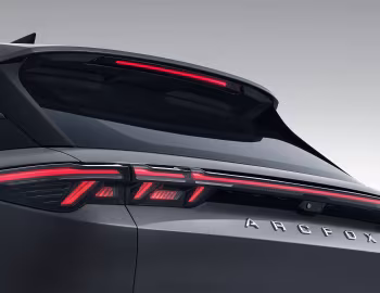 Arcfox αT5 '2024–н.ч.