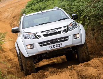 Arctic Trucks Isuzu D-Max AT35 [UK-spec] (RT50) '2016–17