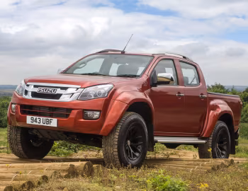 Arctic Trucks Isuzu D-Max AT35 [UK-spec] (RT50) '2016–17