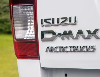 Arctic Trucks Isuzu D-Max AT35 [UK-spec] (RT50) '2016–17