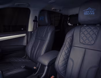 Интерьер Arctic Trucks Isuzu D-Max AT35 "Safir" [UK-spec] '2019