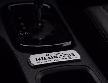 Интерьер Toyota Hilux AT33 by Arctic Trucks [Italy] '2022–н.в.