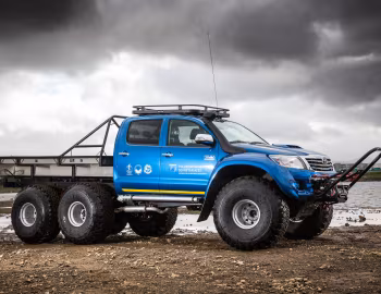 Arctic Trucks Toyota Hilux AT44 Magic-DML Expedition 6×6 '2016