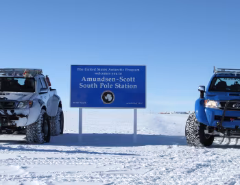 Arctic Trucks Toyota Hilux AT44 KNGS South Pole Expedition, Arctic Trucks Toyota Hilux AT44 South Pole Expedition