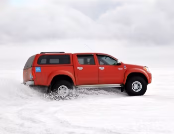 Arctic Trucks Toyota Hilux Double Cab AT35 '2005–08