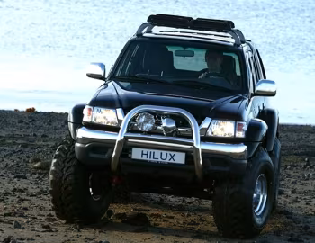 Arctic Trucks Toyota Hilux Double Cab AT38 '2001–05