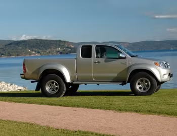 Arctic Trucks Toyota Hilux Xtra Cab AT35 '2005–08