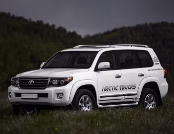 Arctic Trucks Toyota Land Cruiser AT33 (J200) '2011–15