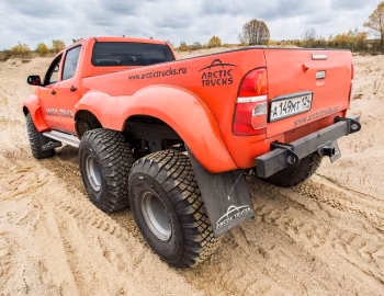 Arctic Trucks Toyota Hilux AT38 6×6 [Russia] '08.2014