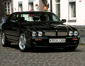 Arden Seitenschweller (Satz) (kurzer Radstand) für Jaguar XJ 350/358 –  Arden Shop
