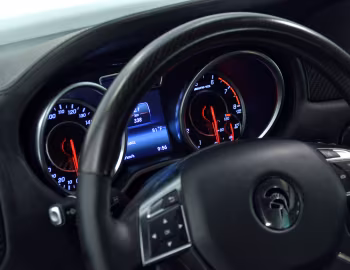 Dashboard Ares Design X-Raid '2017–18