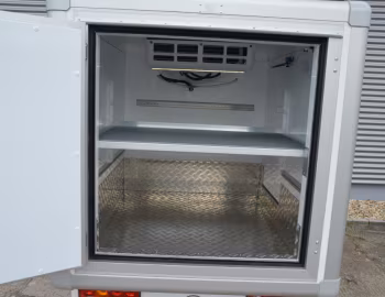 内饰 ARI 458 Cooling Van L '2020–25