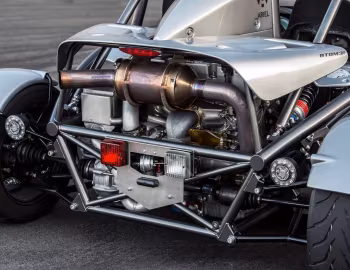 Sous la capuche 2015–pr. Ariel Atom 3S [North America] '10.2014–pr.
