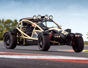 Ariel Nomad '01.2015–pr.