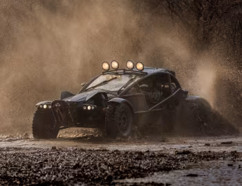 Ariel Nomad '01.2015–pr.