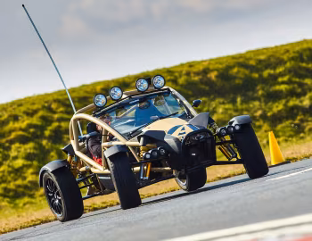 Ariel Nomad '01.2015–pr.