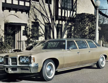 1972 Pontiac Catalina 7-passenger Sedan Limousine by Armbruster-Stageway